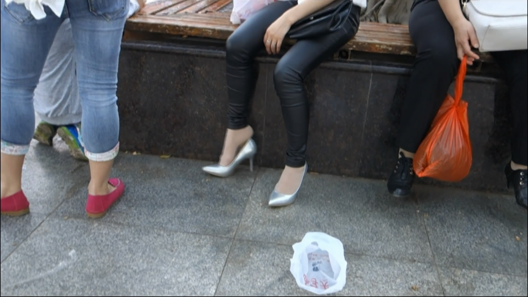 streetsnapnylon[00 01 40][20181203 222737 6]